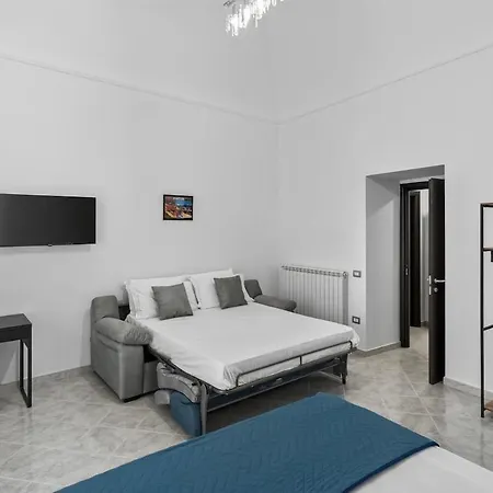 San Catello By Pangea Group 아파트